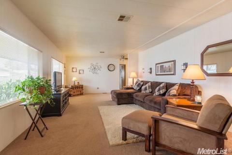 487 Christopher St, Folsom, CA 95630 photo 4