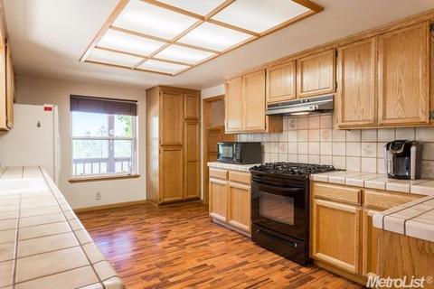 1020 Trails End Dr, Placerville, CA 95667 photo 9