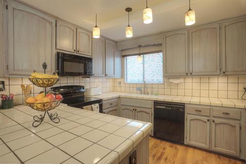 2161 Arbor Way, Turlock, CA 95380 photo 7