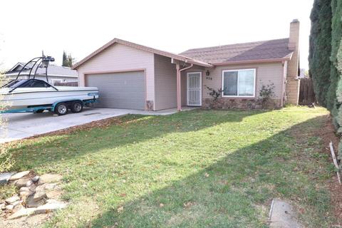 658 Periwinkle Dr, Patterson, CA 95363 photo 1