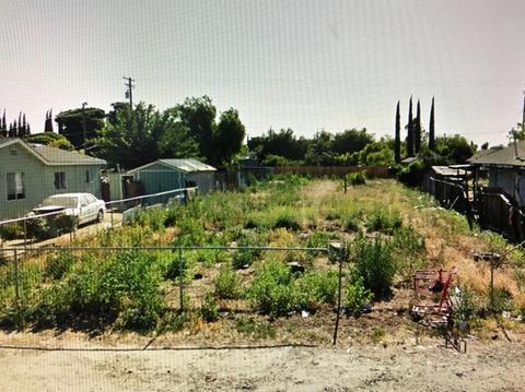 1806 Las Vegas St, Modesto, CA 95358 photo 2