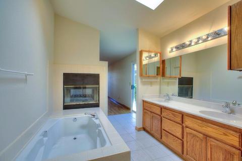 685 Buckinghorse Ct, Tracy, CA 95376 photo 20