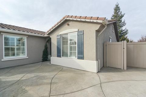 2389 Pepper Tree Ln, Manteca, CA 95336 photo 5