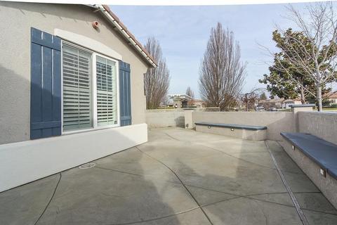 2389 Pepper Tree Ln, Manteca, CA 95336 photo 4