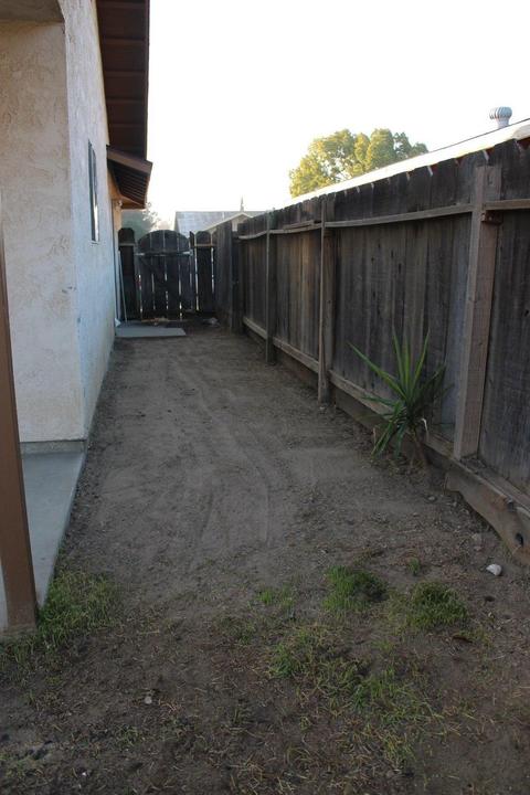 1407 Lindstrom Ave, Modesto, CA 95351 photo 22