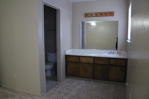 1407 Lindstrom Ave, Modesto, CA 95351 photo 18