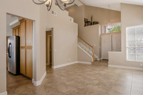 463 Montclair Ln, Tracy, CA 95376 photo 5