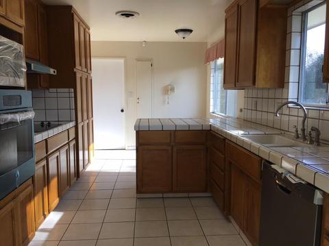 17010 E Front St, Linden, CA 95236 photo 12