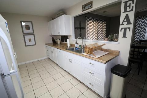 620 Lorelei Ln, Patterson, CA 95363 photo 8