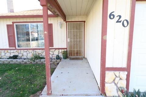 620 Lorelei Ln, Patterson, CA 95363 photo 2
