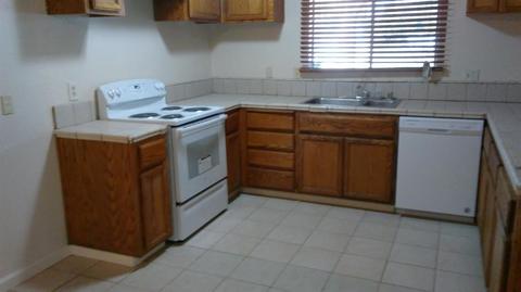1704 Mount Vernon Dr, Modesto, CA 95350 photo 4
