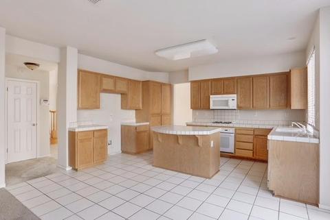 2717 Tejon St, Lodi, CA 95242 photo 3