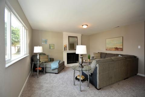 316 E Carlton Way, Tracy, CA 95376 photo 2
