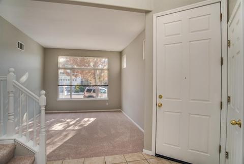 681 Alexandra Dr, Tracy, CA 95304 photo 4