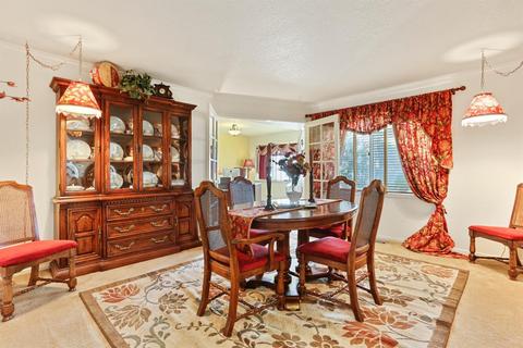 3220 Lakeshore Ct, Modesto, CA 95355 photo 6