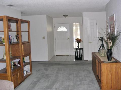 2412 Dels Ln, Turlock, CA 95382 photo 2