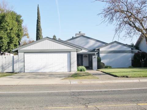 2412 Dels Ln, Turlock, CA 95382 photo 1