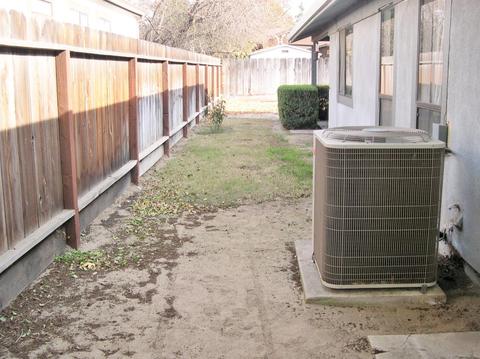 2412 Dels Ln, Turlock, CA 95382 photo 23