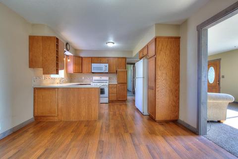 2560 Mcelvaney Ave, Merced, CA 95341 photo 9