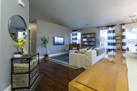 1623 Orchid Dr, Tracy, CA 95376 photo 2