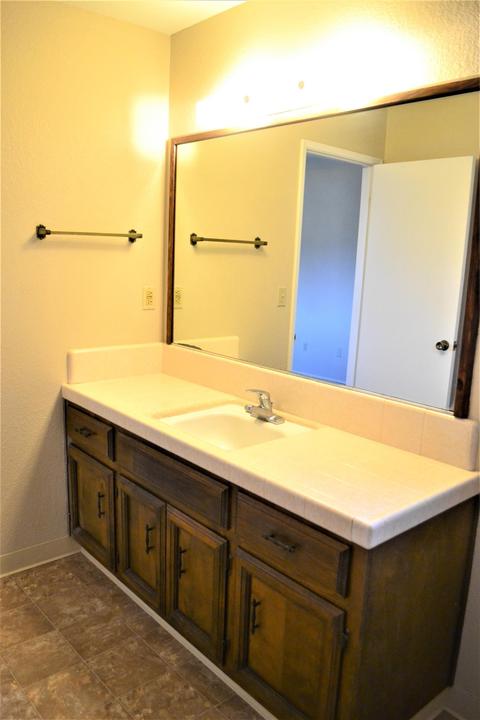 2205 Ridgeway Dr, Ceres, CA 95307 photo 21