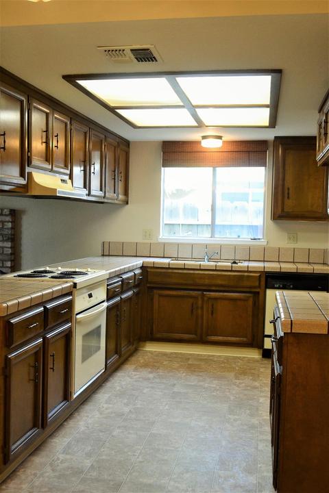 2205 Ridgeway Dr, Ceres, CA 95307 photo 8