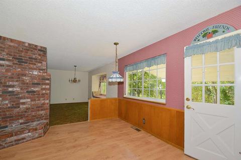 132 Pine St, Jackson, CA 95642 photo 2