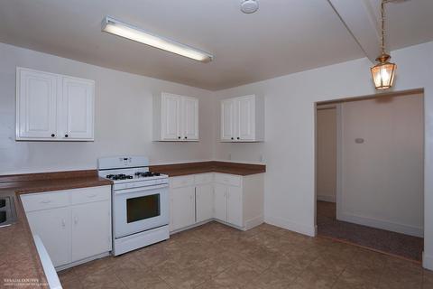 124 Eureka St, Grass Valley, CA 95945 photo 2