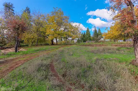Undisclosed, Grass Valley, CA 95945 photo 11