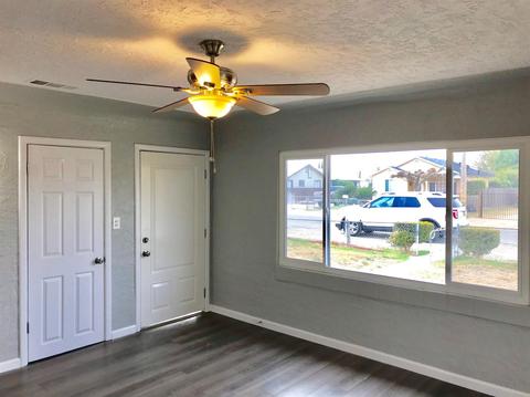 837 8th St, Turlock, CA 95380 photo 3