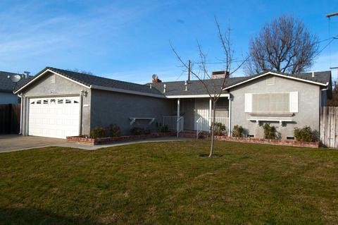 1305 W Walnut St, Lodi, CA 95242 photo 1