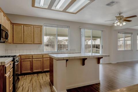 4217 Heritage Ct, Modesto, CA 95356 photo 9