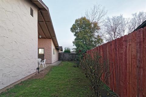 6107 Templeton Dr, Carmichael, CA 95608 photo 11