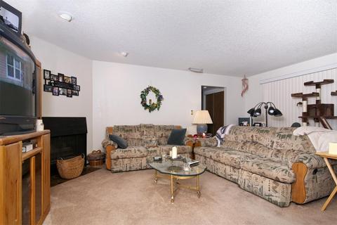 6107 Templeton Dr, Carmichael, CA 95608 photo 14