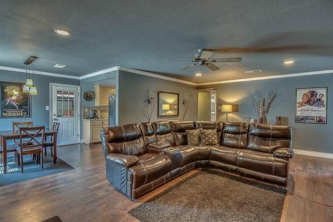 2102 Alpine Dr, Lodi, CA 95240 photo 4