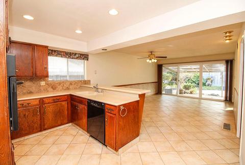 6400 Belgrove Way, Carmichael, CA 95608 photo 7