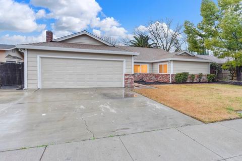 1439 Timber Ln, Manteca, CA 95336 photo 2