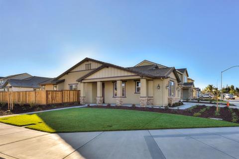 747 Franklin Ct, Ripon, CA 95366 photo 2