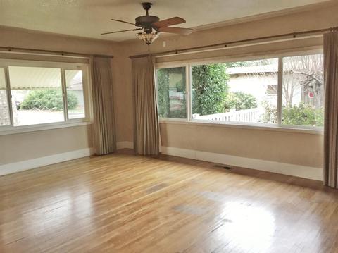 1111 Myrtle St, Turlock, CA 95380 photo 6