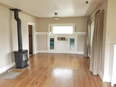 1111 Myrtle St, Turlock, CA 95380 photo 8