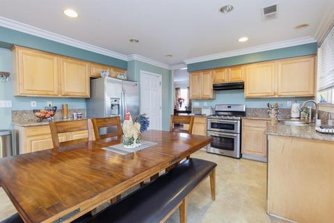 2028 Spring Ln, Modesto, CA 95356 photo 10
