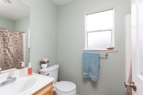 2028 Spring Ln, Modesto, CA 95356 photo 9