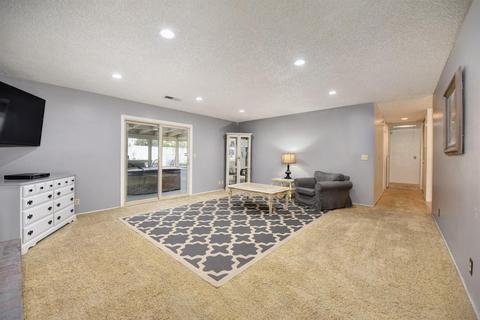 249 Oberlin Dr, Galt, CA 95632 photo 5