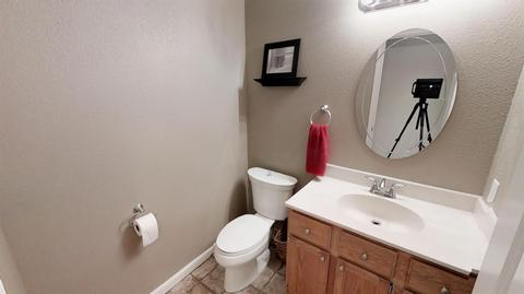2024 Stoneglen Dr, Newman, CA 95360 photo 12