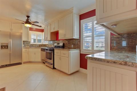 708 Howard St, Lodi, CA 95242 photo 4