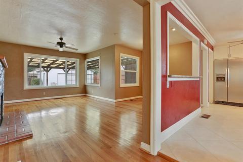 708 Howard St, Lodi, CA 95242 photo 3