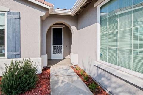 2247 Bellchase Dr, Manteca, CA 95336 photo 4
