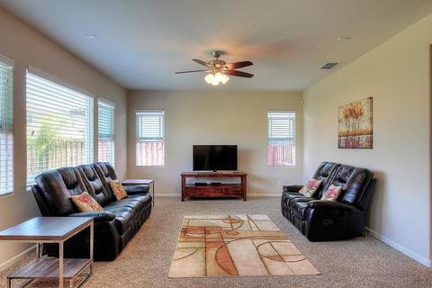 1597 Kyle Dayton Dr, Tracy, CA 95376 photo 9
