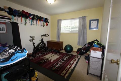 1006 Mount Vernon Dr, Modesto, CA 95350 photo 15