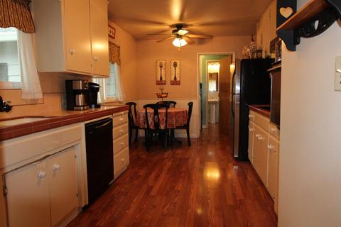 1006 Mount Vernon Dr, Modesto, CA 95350 photo 4